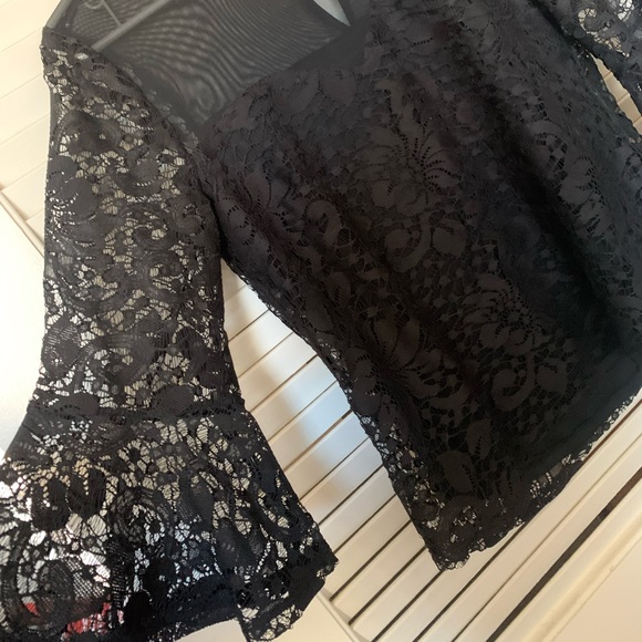 Blouse - Picture 2 of 6